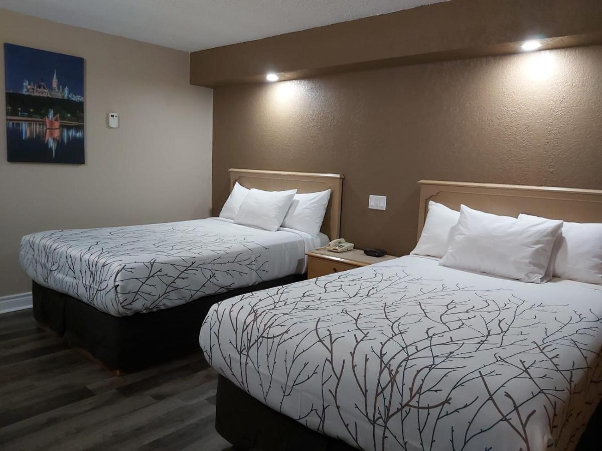 Arnprior Motor Inn מראה חיצוני תמונה