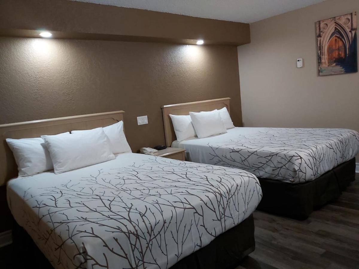 Arnprior Motor Inn מראה חיצוני תמונה