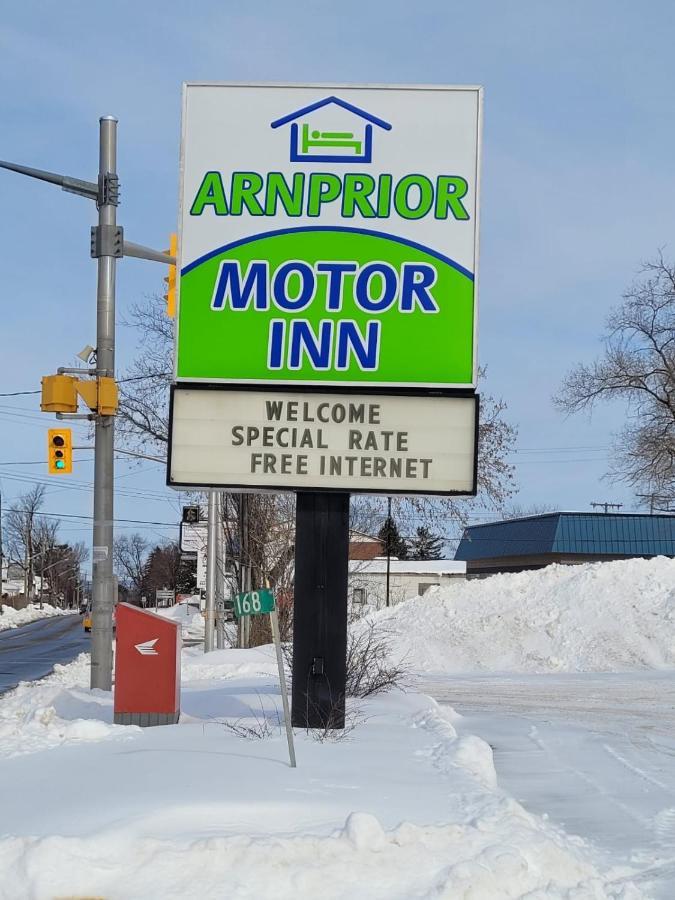 Arnprior Motor Inn מראה חיצוני תמונה