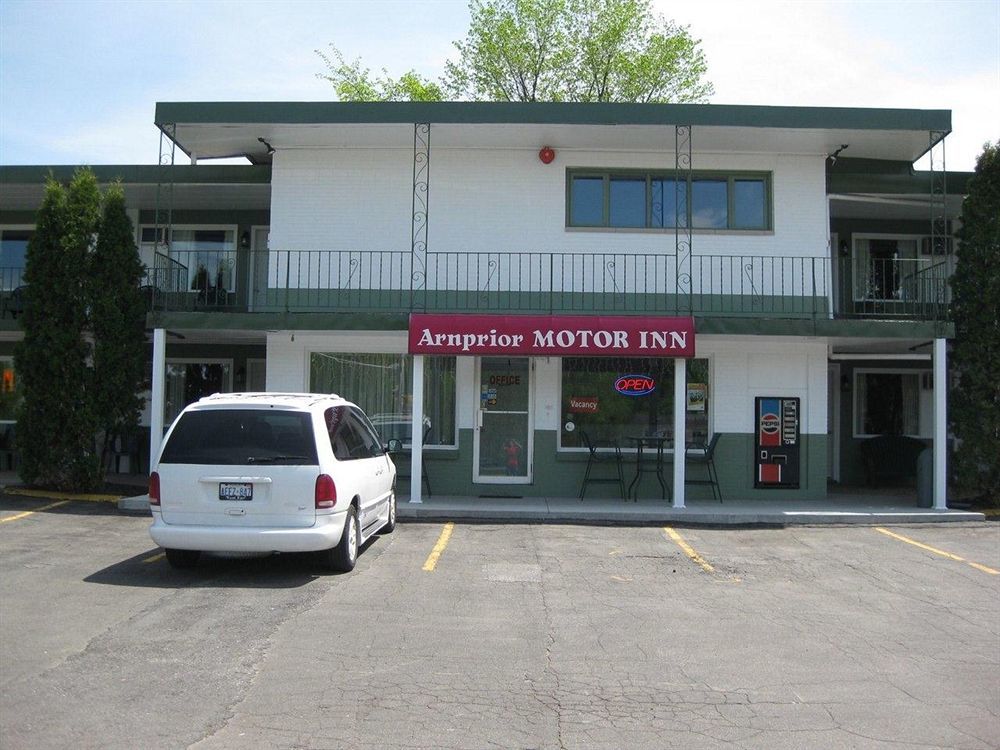 Arnprior Motor Inn מראה חיצוני תמונה